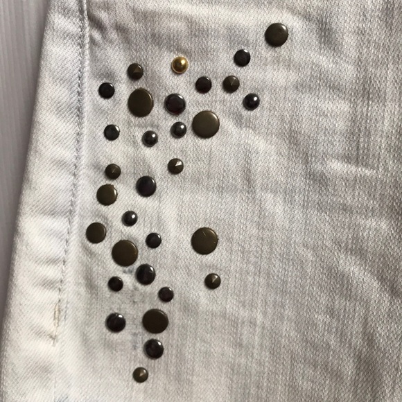 High Waisted Acid Wash Shorts - Picture 2 of 4